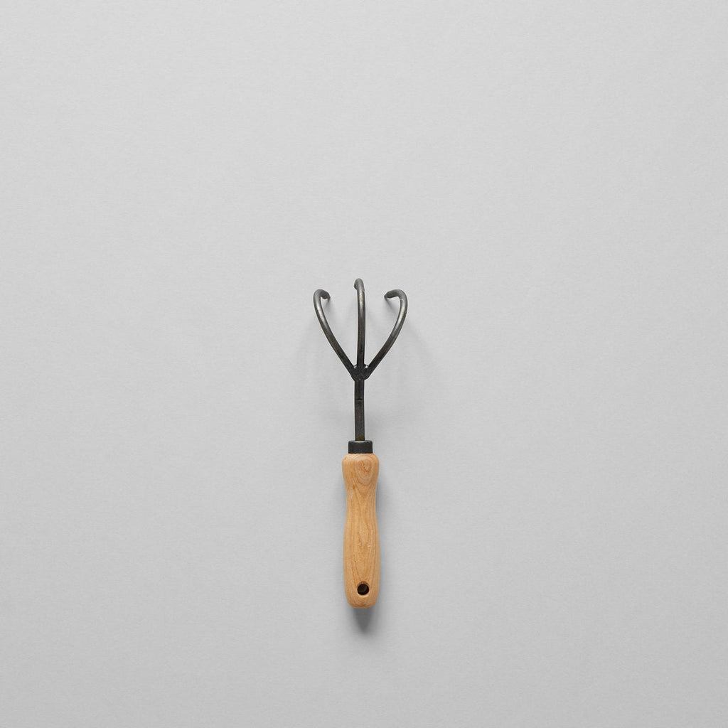 3- Tine Cultivator - Bloomist