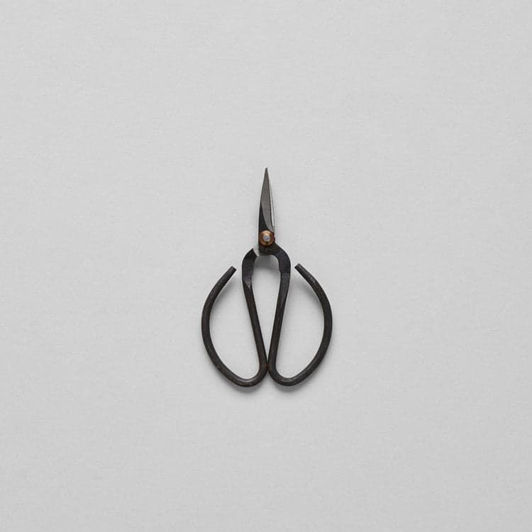 Scissors in Recycled Leather Pouch - Bloomist