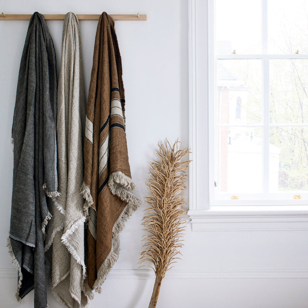 Linen Throw in Natural - Bloomist