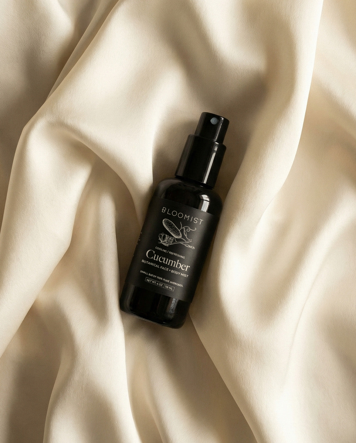 Copper-distilled cucumber hydrosol spray