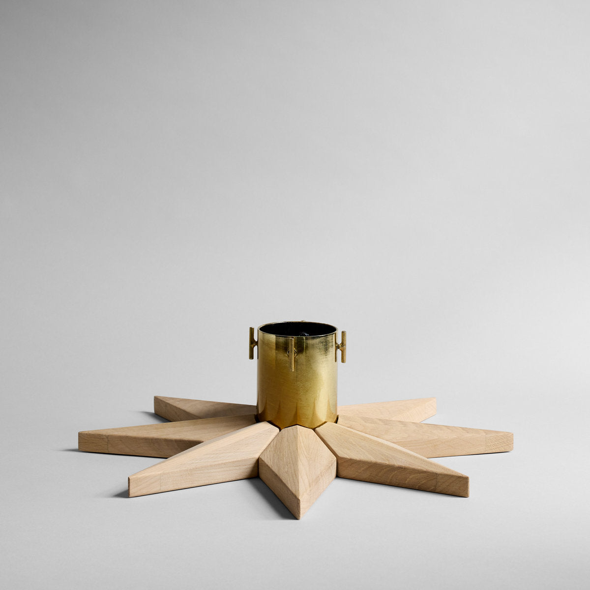 Stella Christmas Tree Base - Bloomist