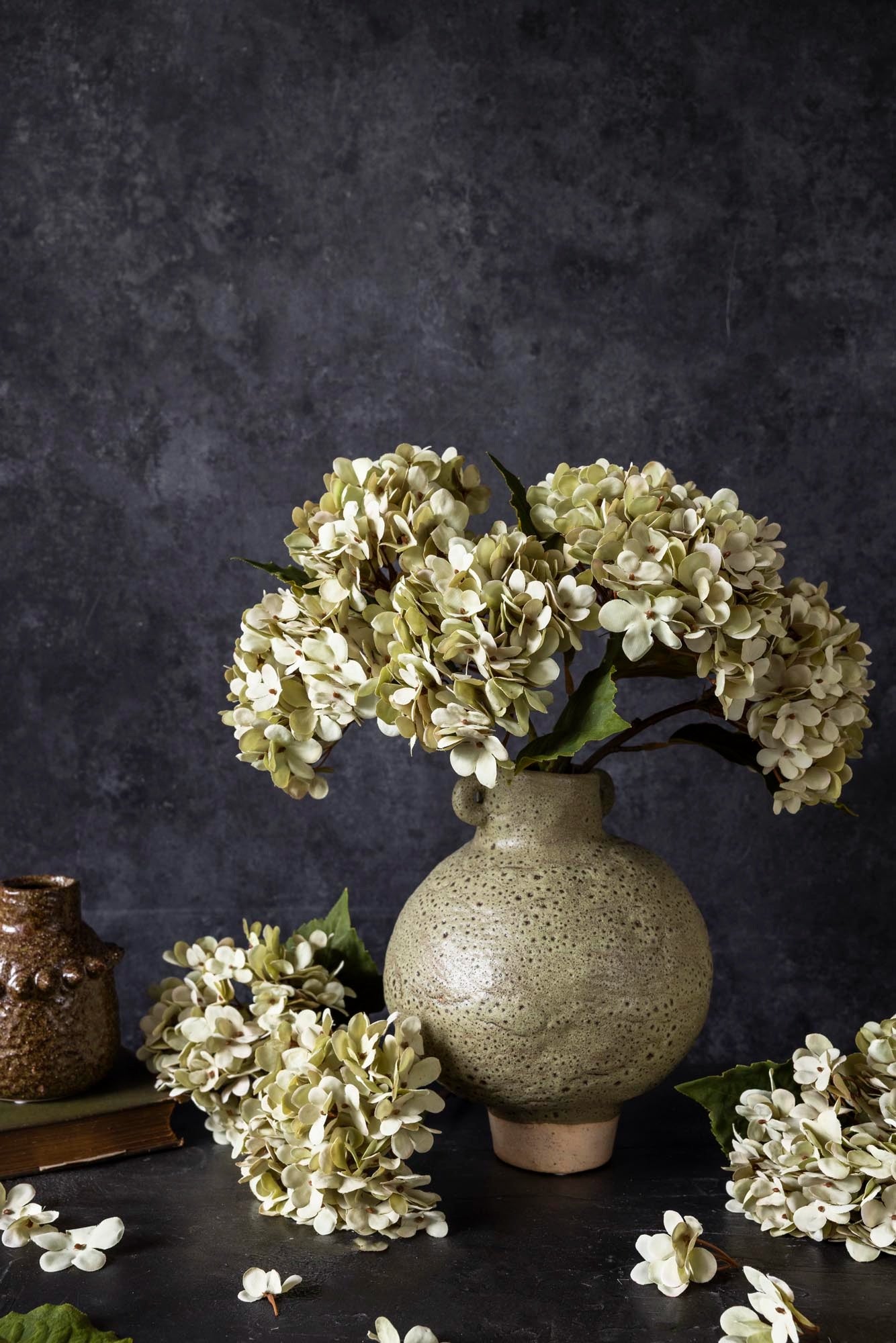 Hydrangea artificial flower arrangements perfect for pairing with ceramic or glass decorative vases