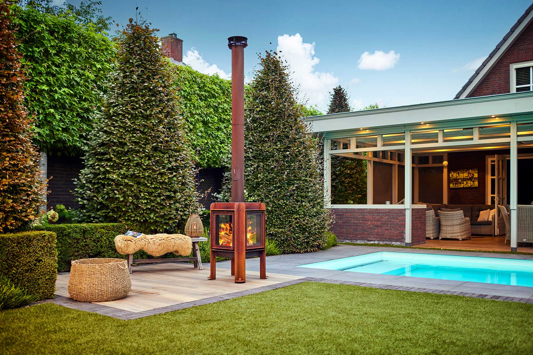 Four sided outdoor fireplace view