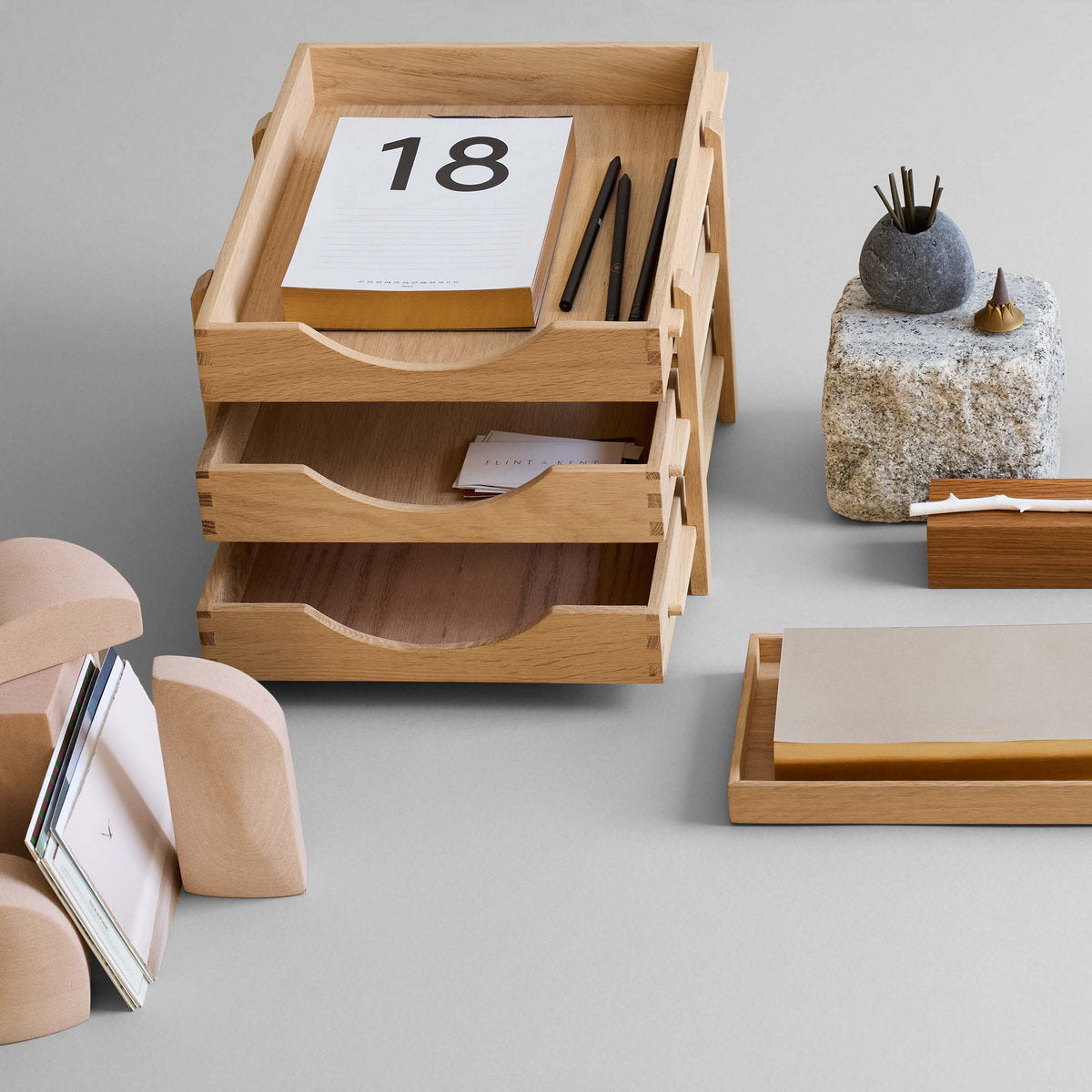 Dania Letter Tray