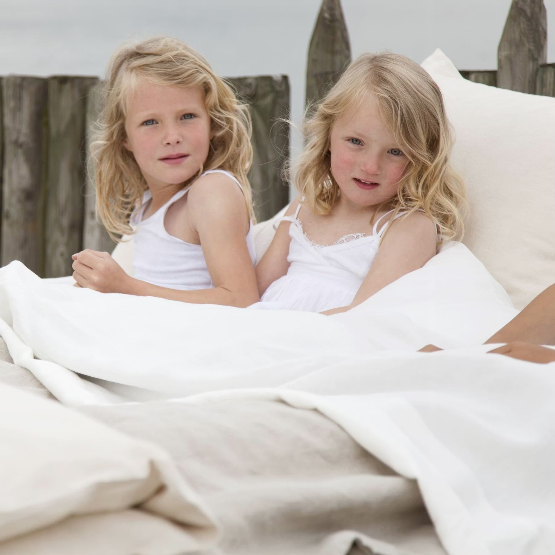 Linen queen duvet cover woven in Belgium from organic Flemish flax