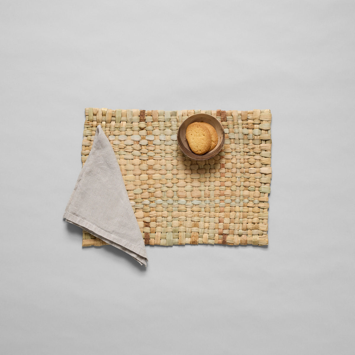 Set of Four Woven Mixed Fibers Placemats - Thumbnail 2