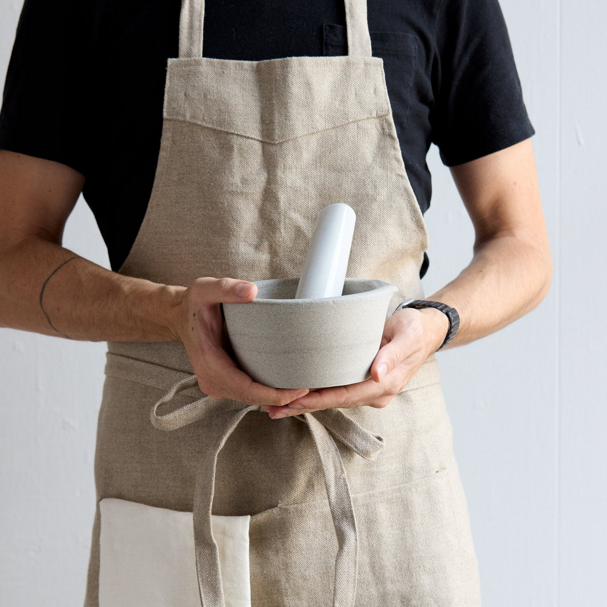Ceramic mortar and pestle with speckled granite clay and pouring lip