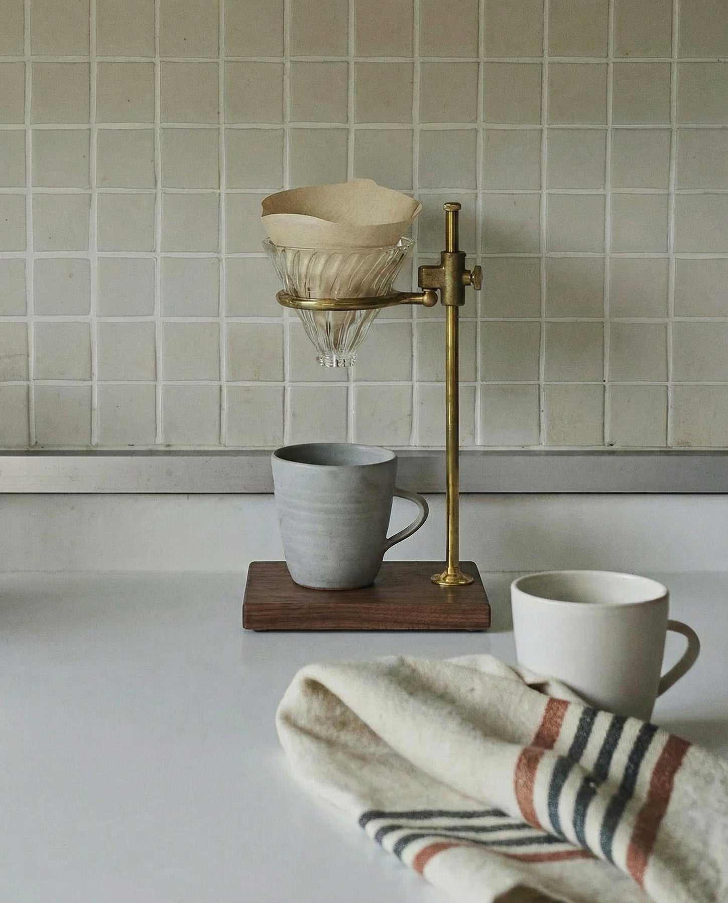 pour over coffee dripper stand