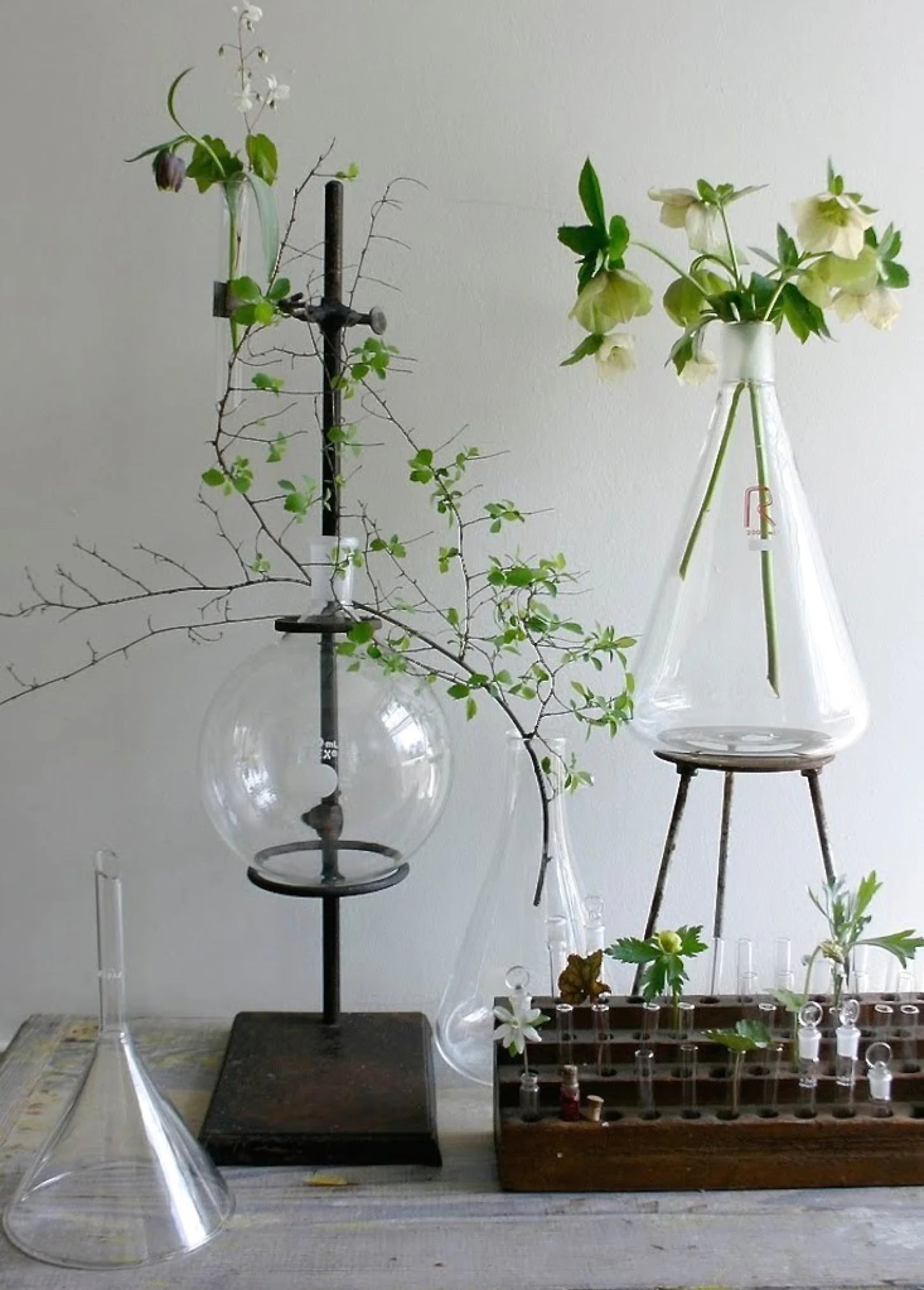 How To Experiment With Vintage Lab Glass