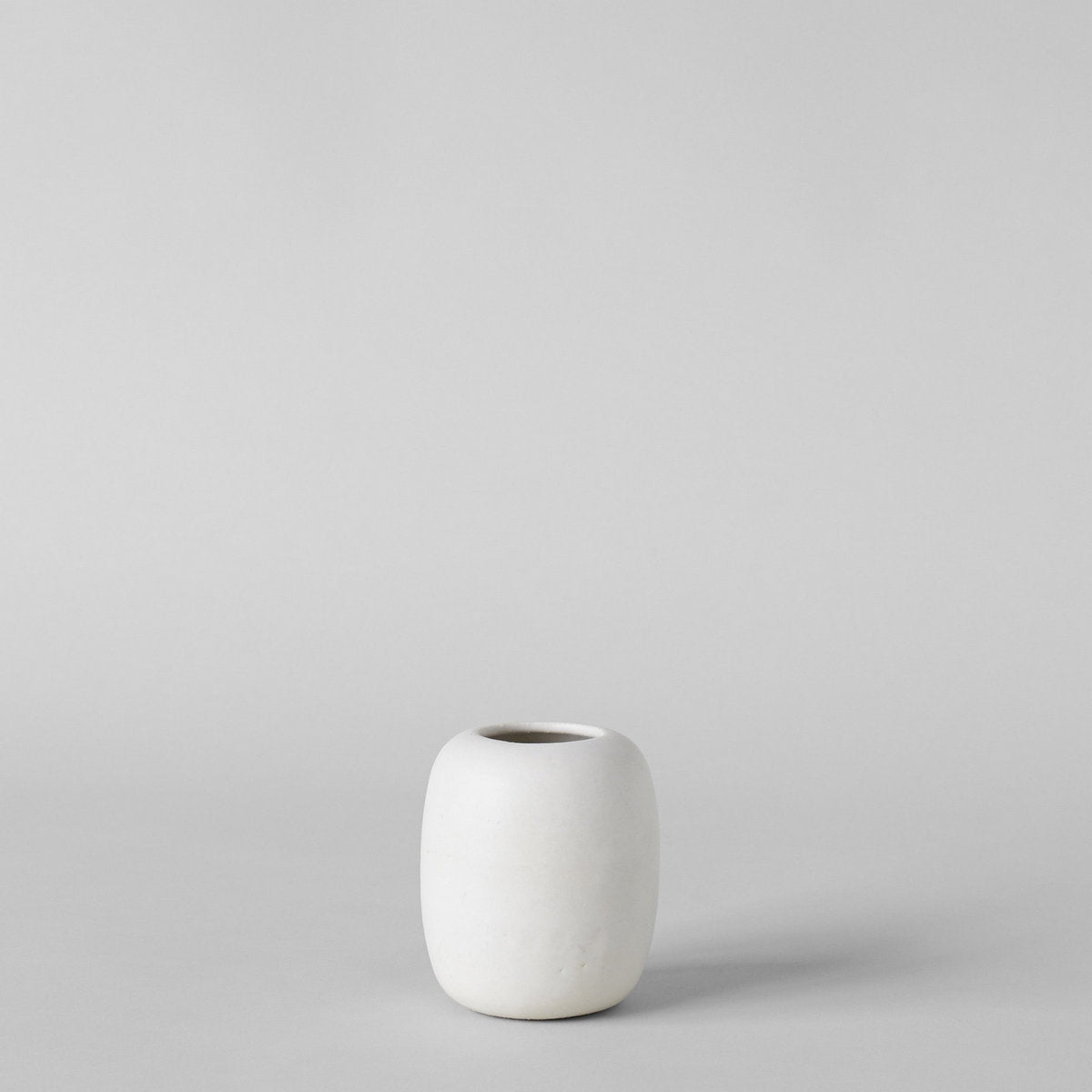 Oval Vase Eggshell