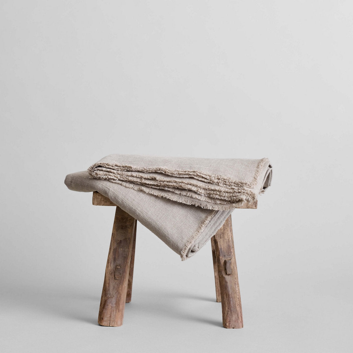 Fringed Linen Tablecloth - Thumbnail 4