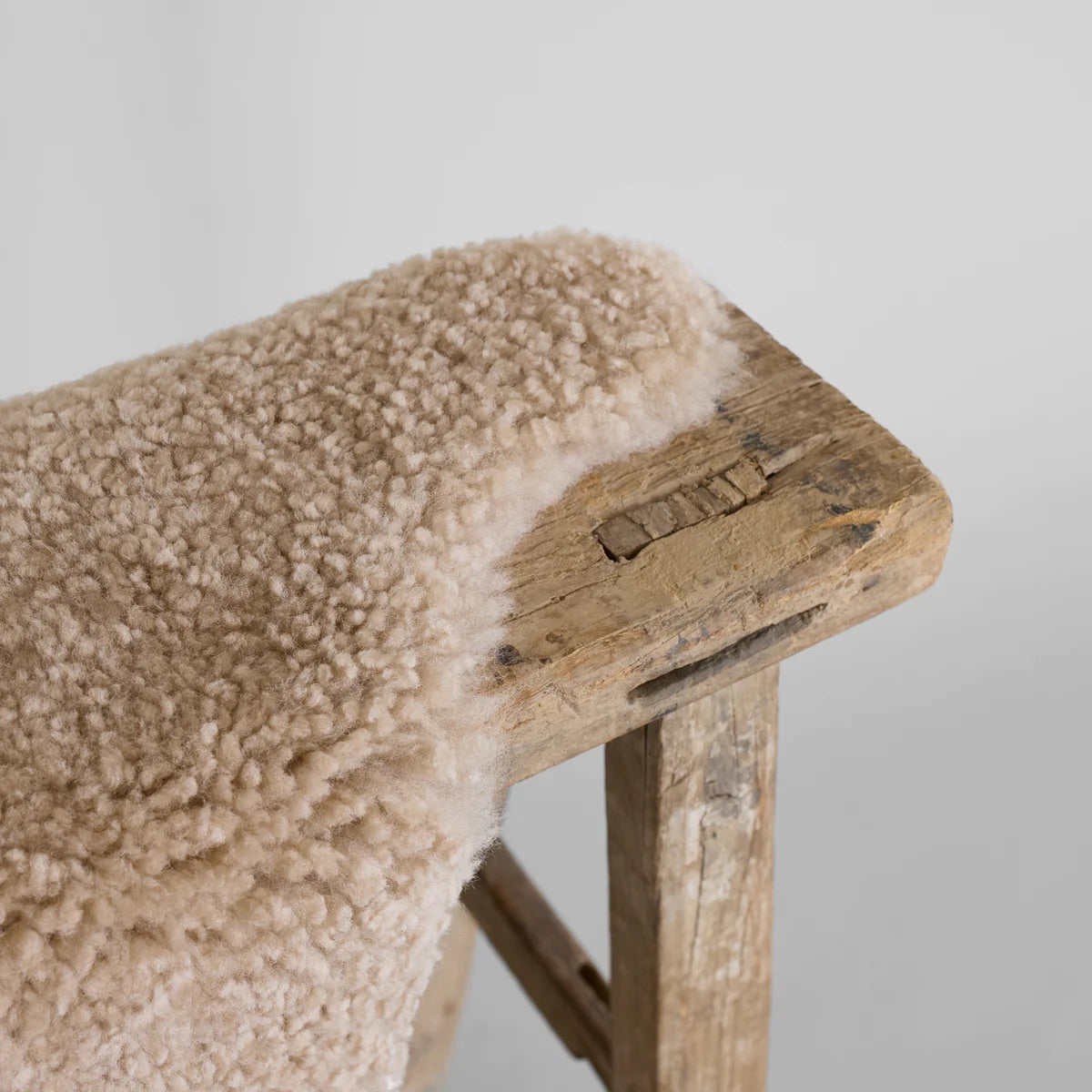 Bloomist Curly Shearling Sheepskin Pelt - Thumbnail 3