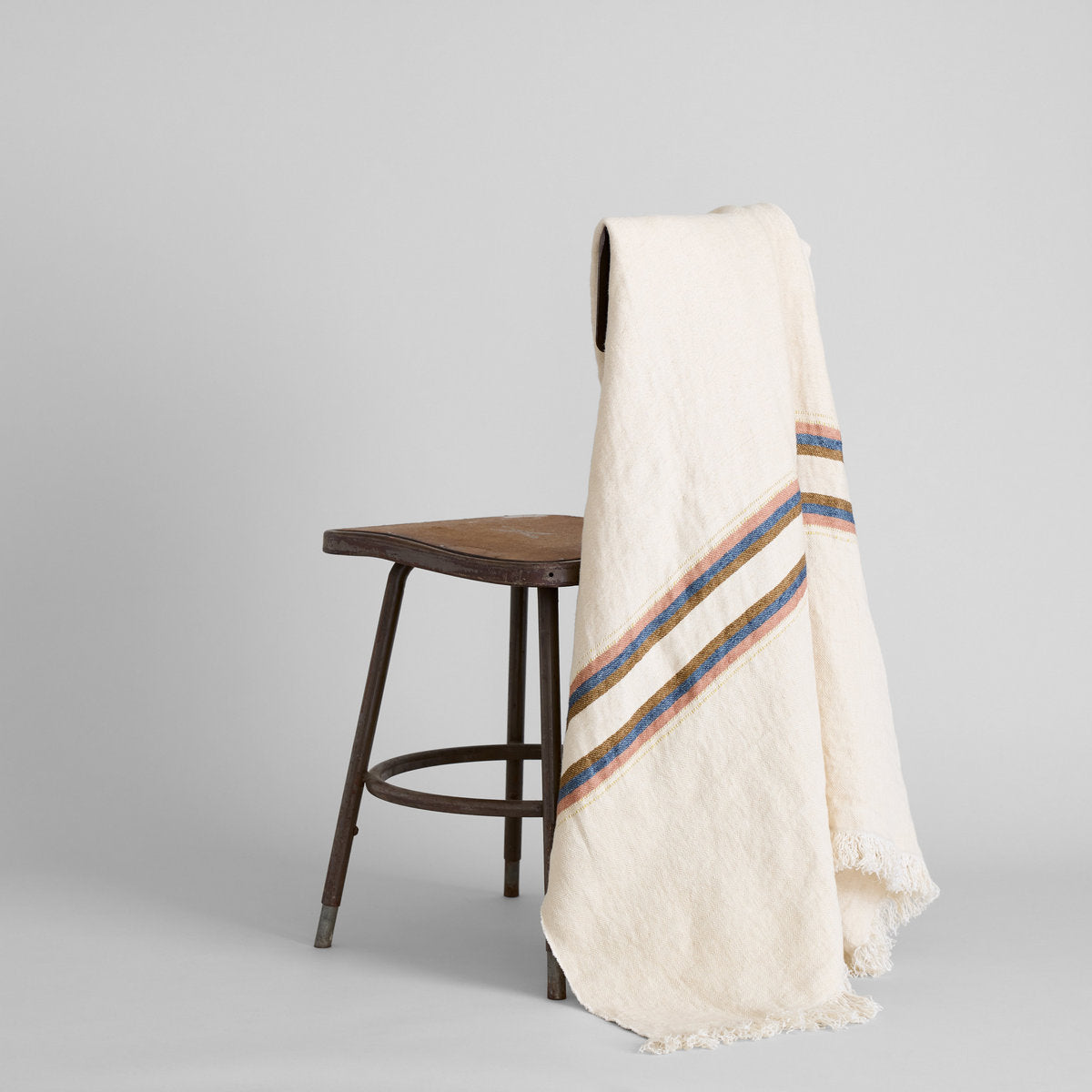Harlan Throw