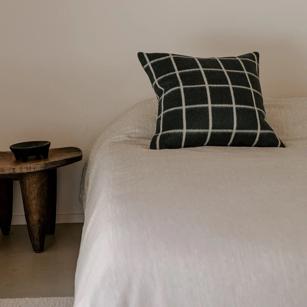 Umi square pillow 84% superfine alpaca 16% undyed Peruvian cotton