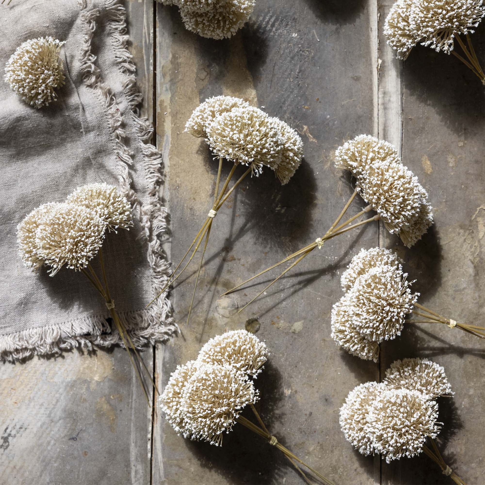 Allium Artificial White Flowers packed in bunches of three stems