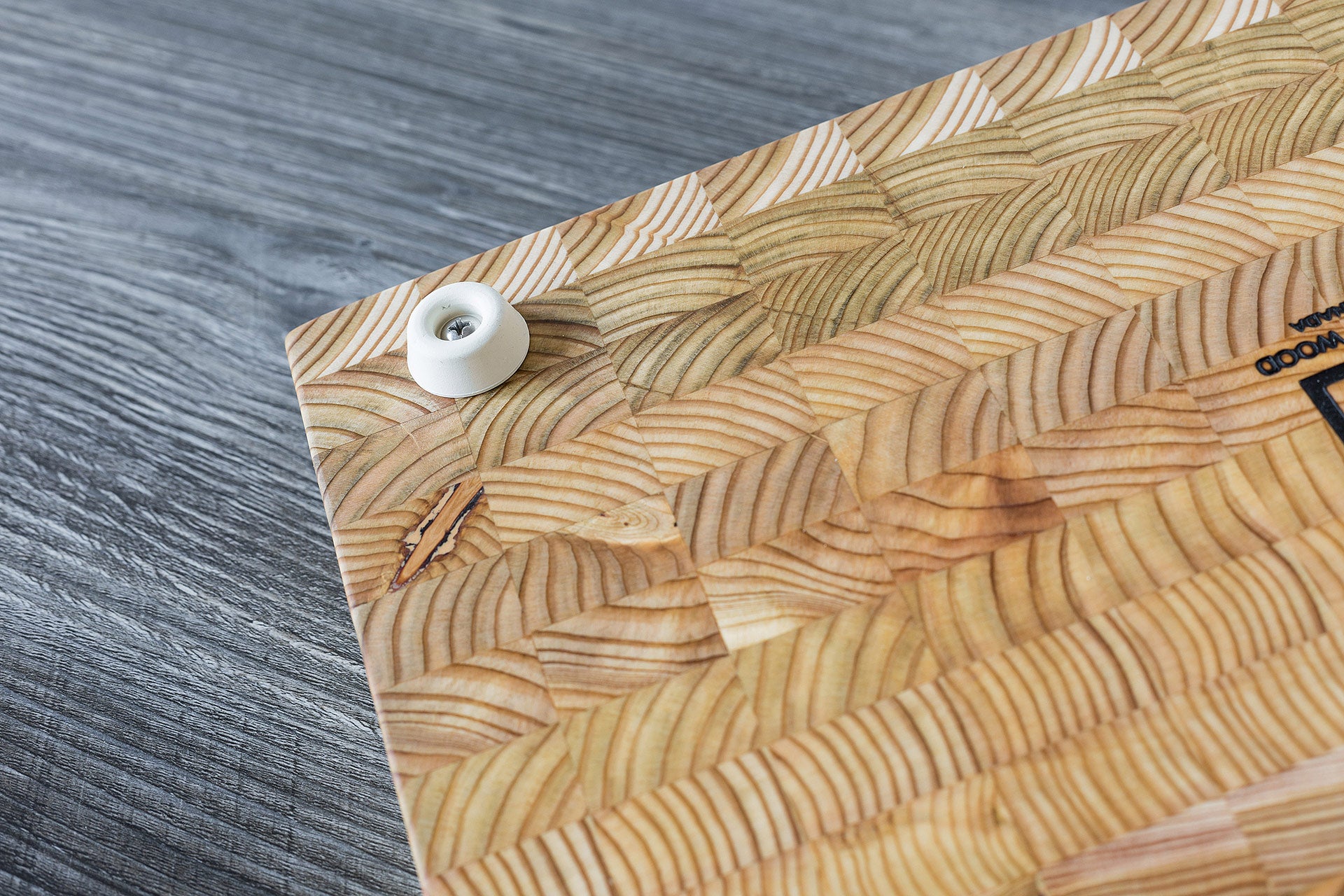 Premium Kiln Dried Larch Wood One Hander Small Cutting Board - Thumbnail 5