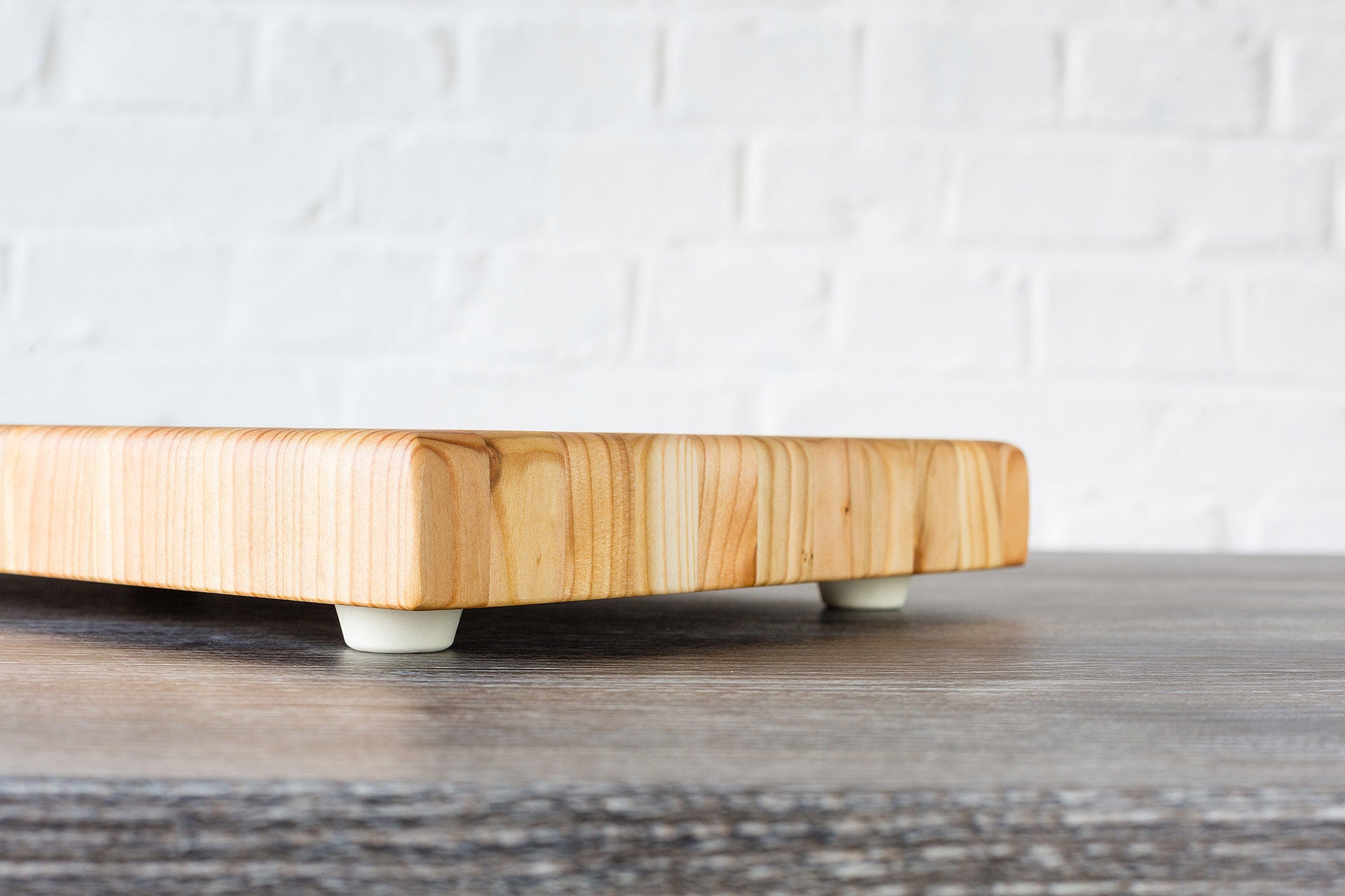 Premium Kiln Dried Larch Wood One Hander Small Cutting Board - Thumbnail 4