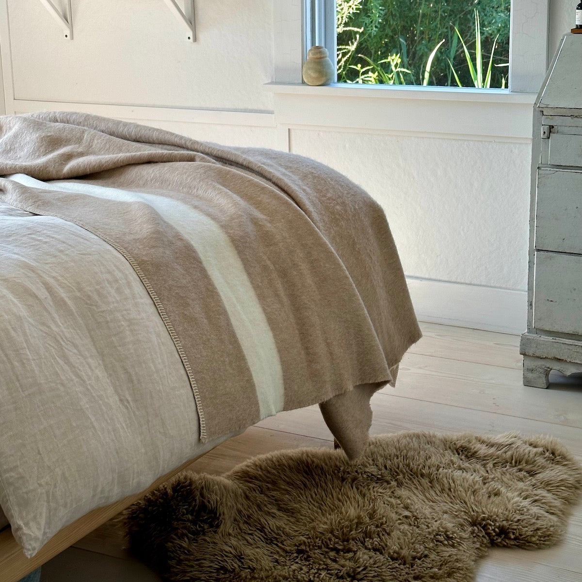 Siempre Throw, Beige with Ivory Stripe - Bloomist