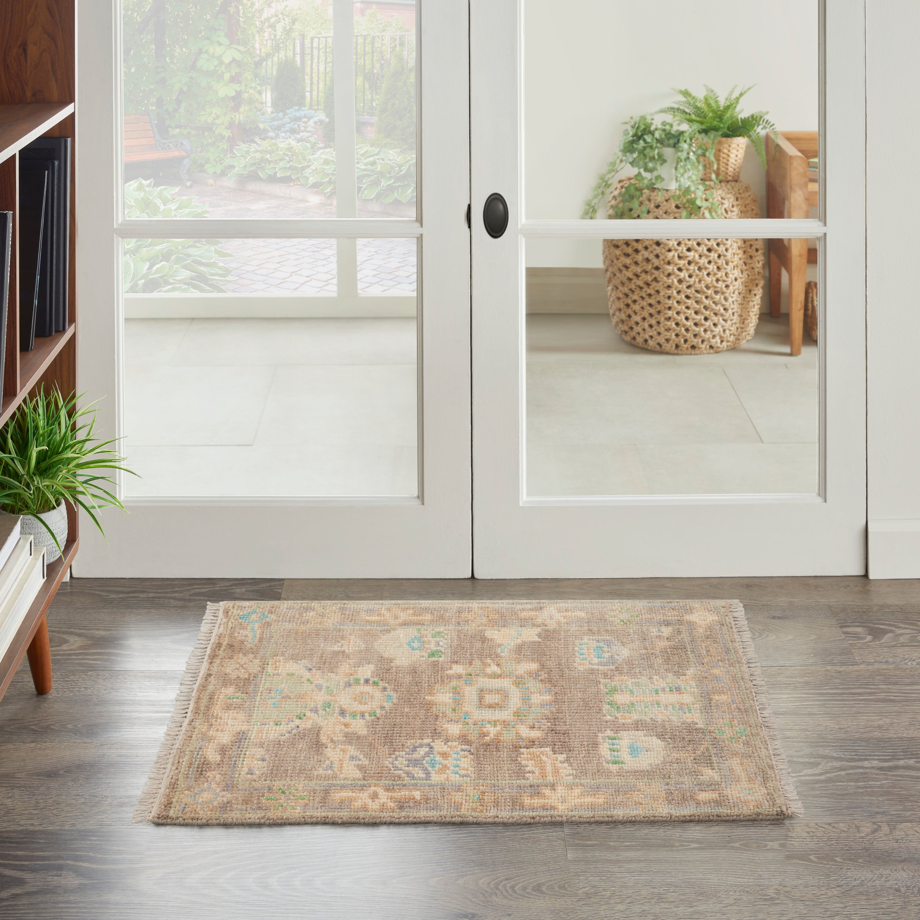 Odessa ODS01 Floral Vintage Ivory Mocha Area Rug