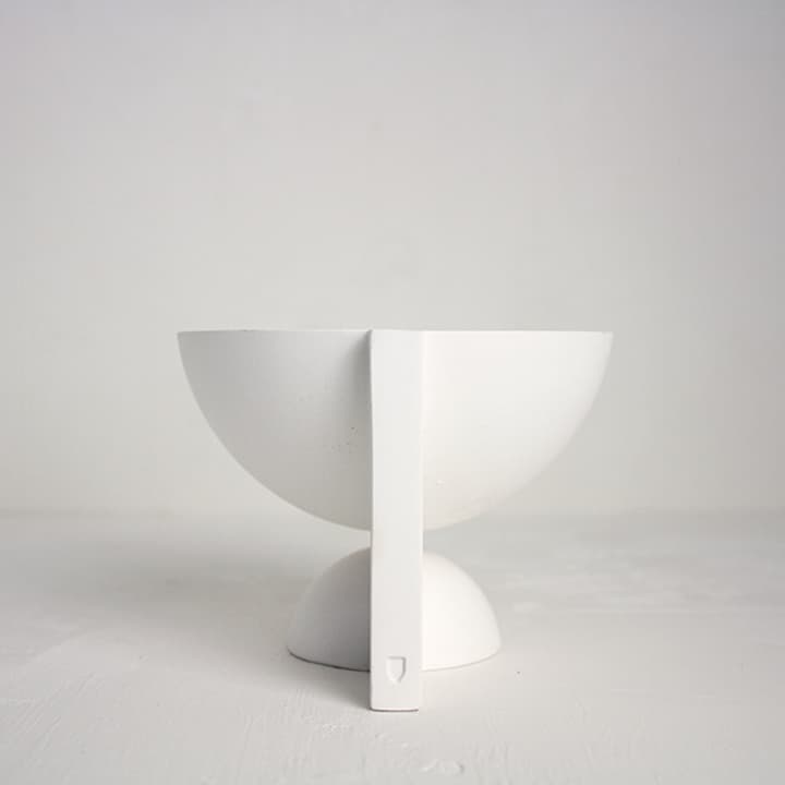 The Først Candle, White